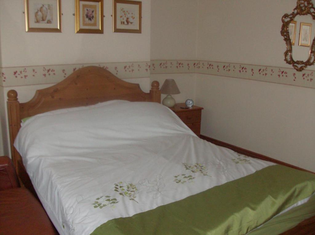 Jadellas Guest House Скарбъро Стая снимка