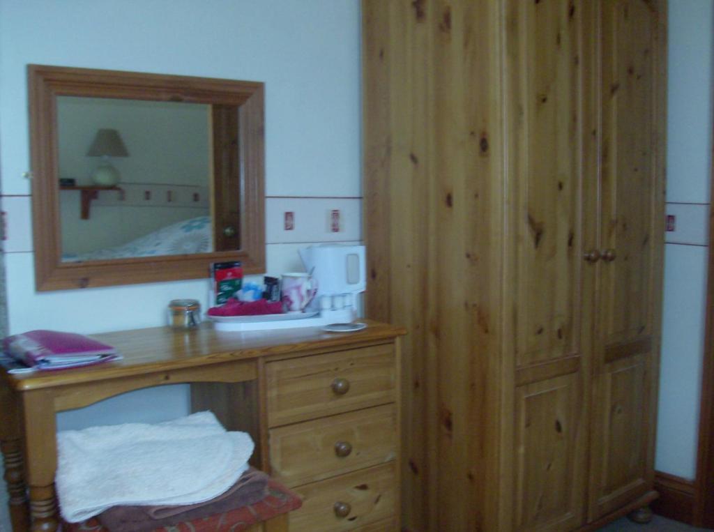 Jadellas Guest House Скарбъро Стая снимка