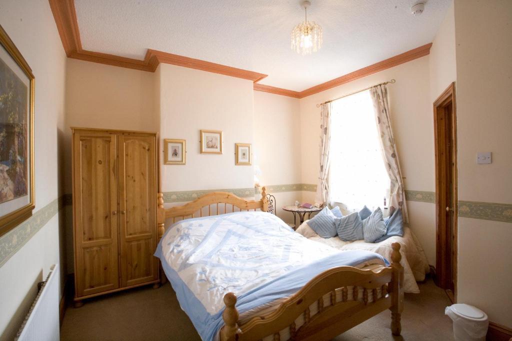 Jadellas Guest House Скарбъро Стая снимка